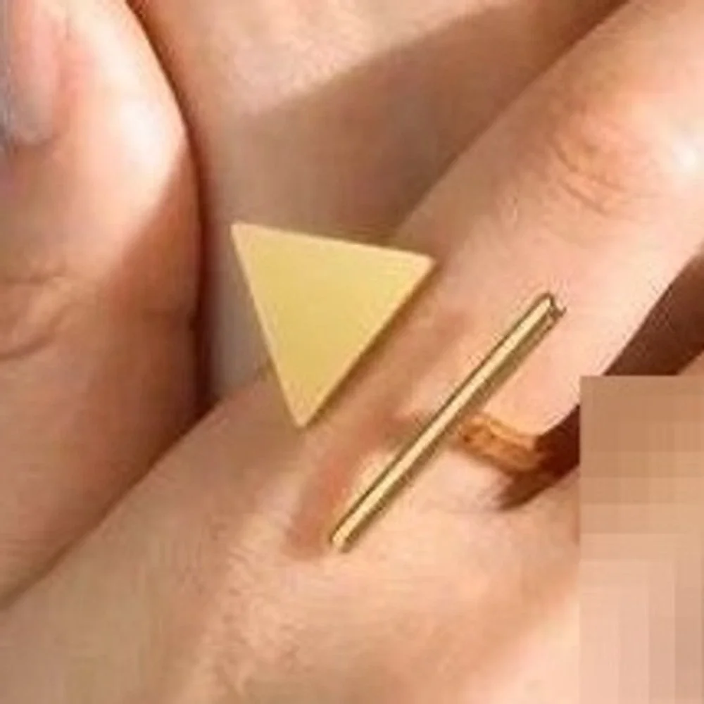 Geometric Triangle Bar Ring Gold Stainless Steel Band Minimalist Women‎ Size 6.